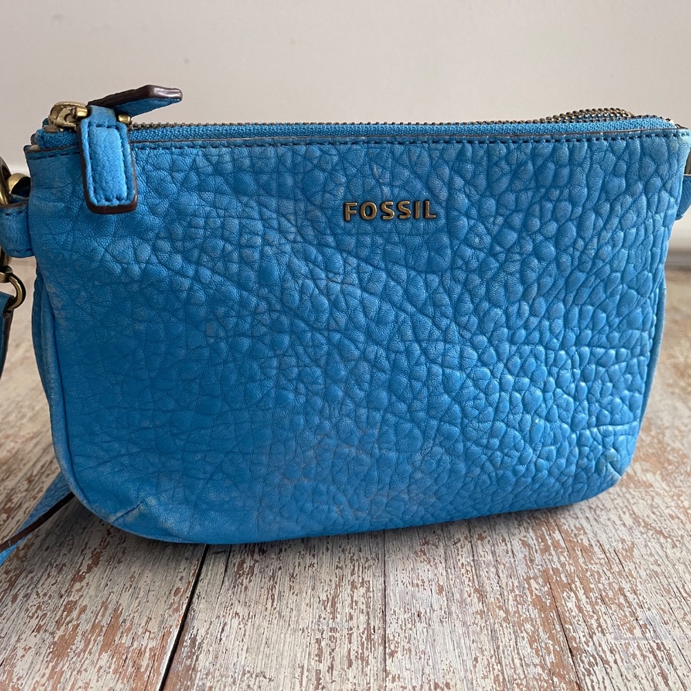 Fossil Memoir Pebbled Leather Sky Blue Crossbody Bag Turquoise Purse Coastal - Picture 2 of 16